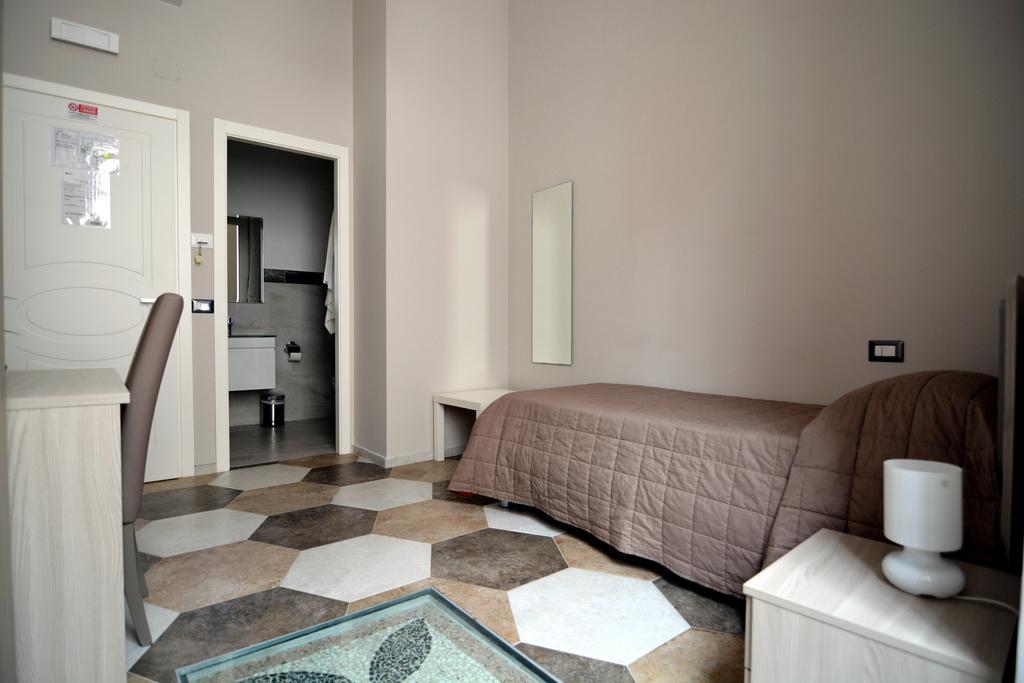 Residence Stendhal Guest House Civitavecchia Dış mekan fotoğraf